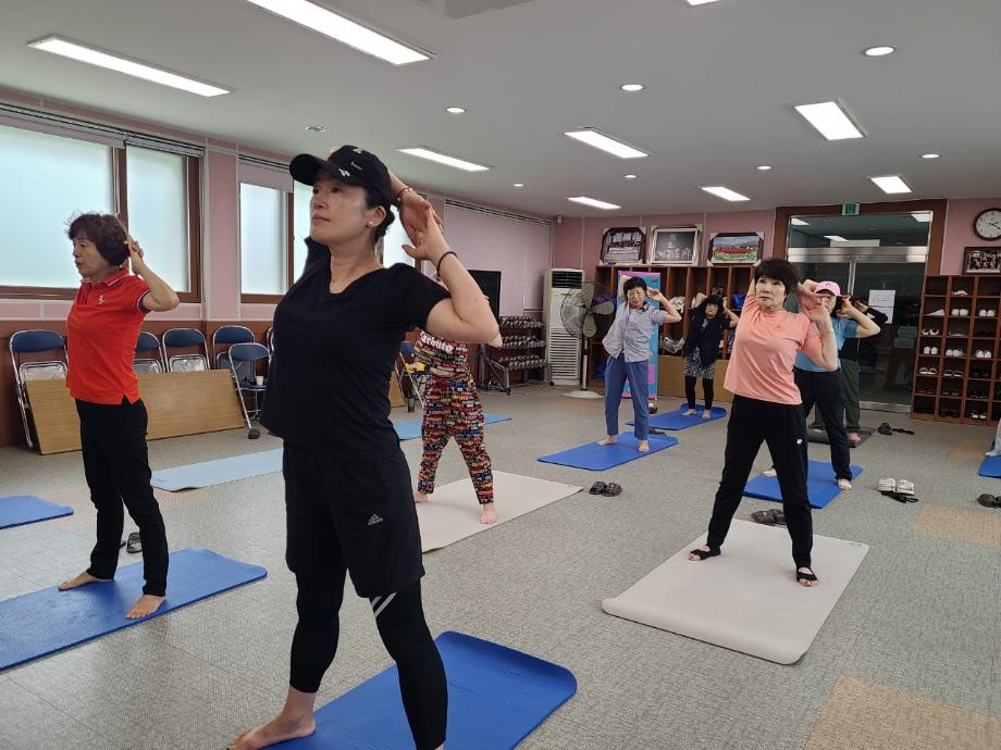 2024년 하반기 탄천면  [월요일 요가] 이미지